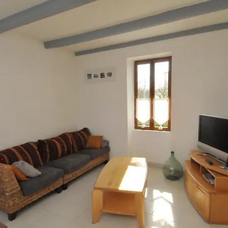 Maison De Village Entierement Renovee Avec Gout *
